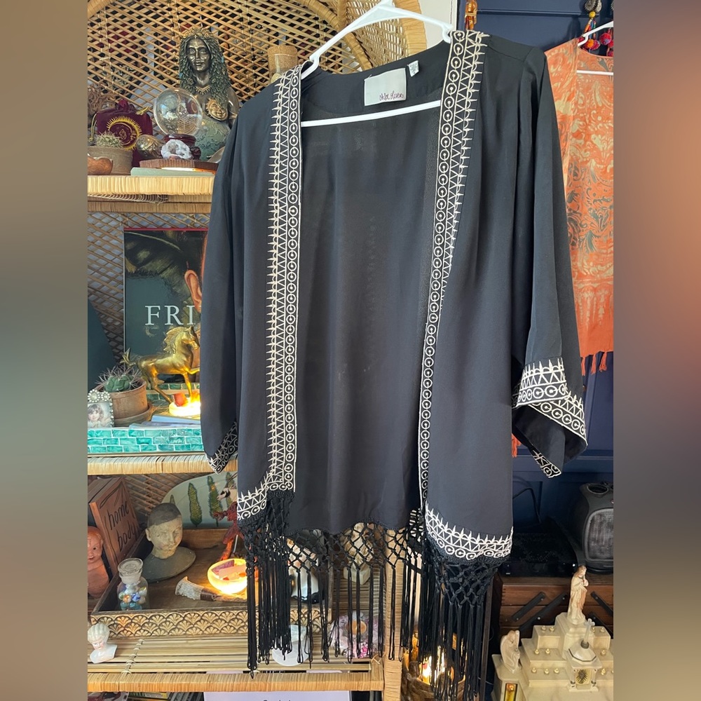 Anthropologie Chloe Oliver embroidered fringe duster kimono